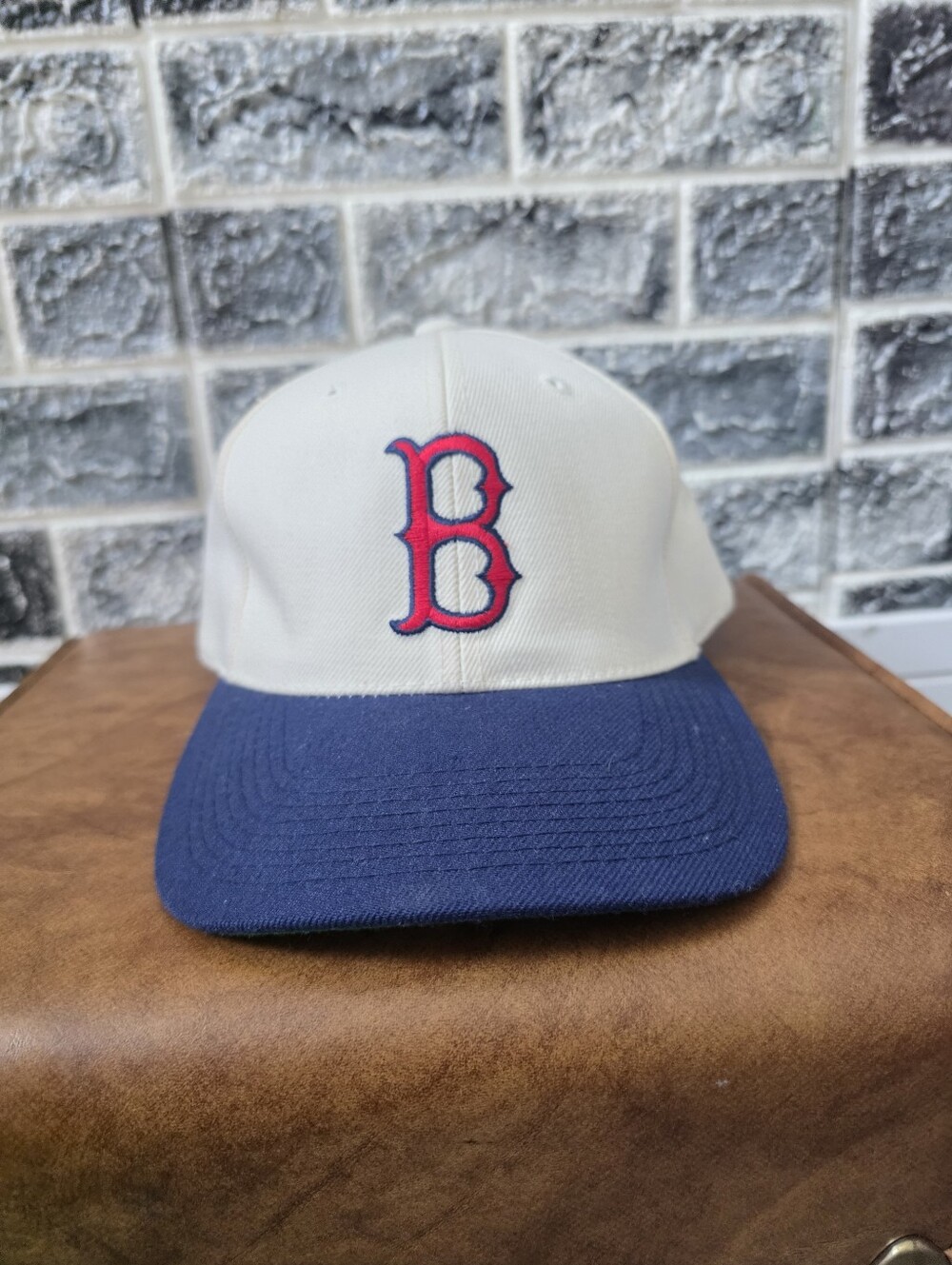 Vintage Genuine Merchandise White/Navy Boston Red Sox Baseball Cap One Size